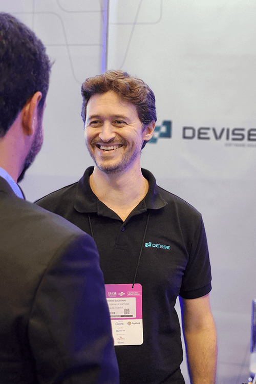 Inovação e tecnologia no desenvolvimento de aplicativos Tecnologias avançadas em desenvolvimento de software